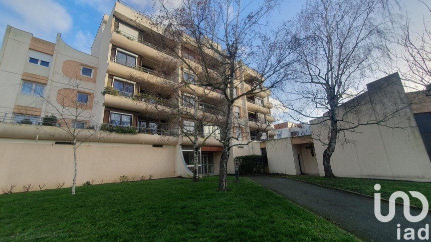 Appartement 3 pièces de 72 m² à Angers (49100)