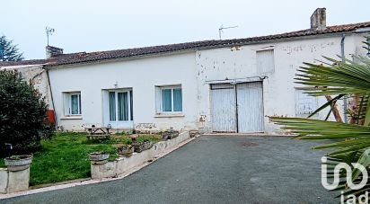 House 5 rooms of 85 m² in Pons (17800)