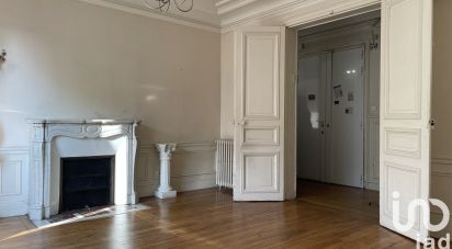 Appartement 4 pièces de 90 m² à Paris (75011)