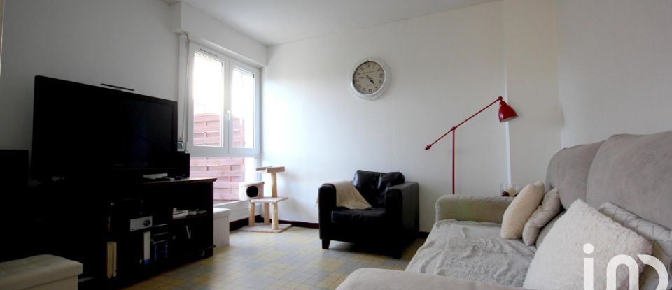Maison traditionnelle 4 pièces de 85 m² à Allennes-les-Marais (59251)