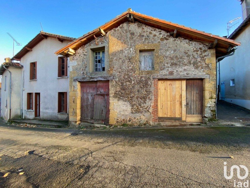 Maison 2 pièces de 50 m² à Availles-Limouzine (86460)