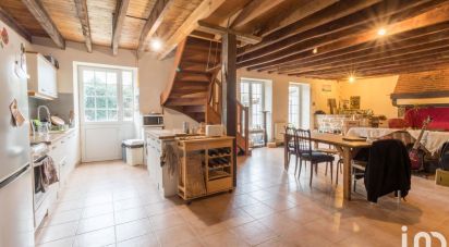 Country house 7 rooms of 175 m² in Marcillé-Raoul (35560)