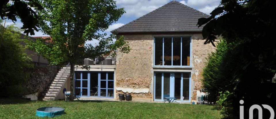 Maison d’architecte 8 pièces de 255 m² à Orbais-l'Abbaye (51270)
