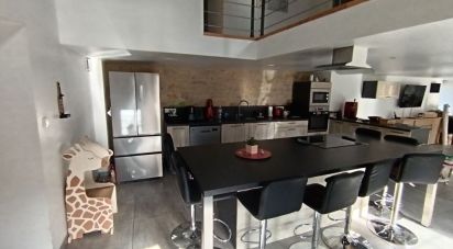 House 10 rooms of 300 m² in Thouars (79100)