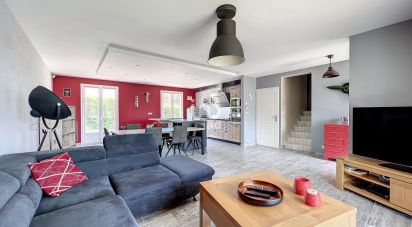 Maison 6 pièces de 140 m² à Chaumont (52000)