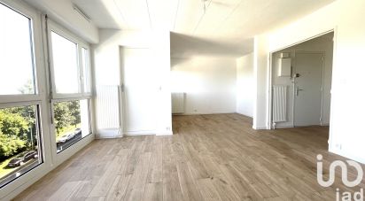 Appartement 5 pièces de 84 m² à Corbeil-Essonnes (91100)