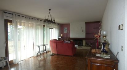 Maison 6 pièces de 149 m² à Narrosse (40180)