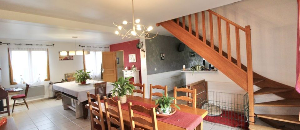 House 8 rooms of 190 m² in Égreville (77620)
