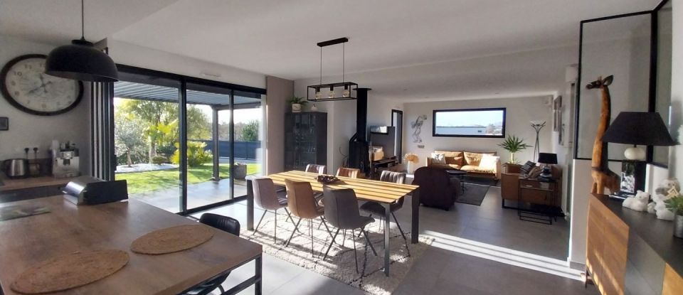 House 5 rooms of 112 m² in Essarts en Bocage (85140)