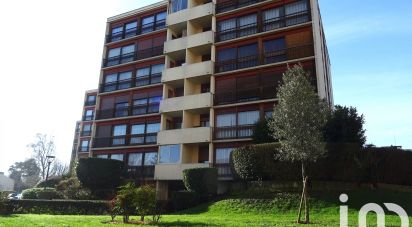 Appartement 4 pièces de 82 m² à Ris-Orangis (91130)
