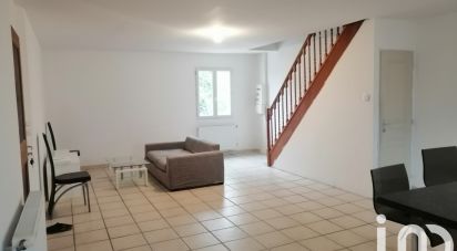 Appartement 3 pièces de 69 m² à Althen-des-Paluds (84210)