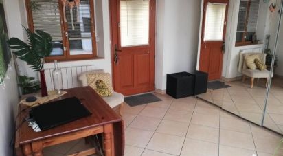 House 4 rooms of 106 m² in Tarascon (13150)