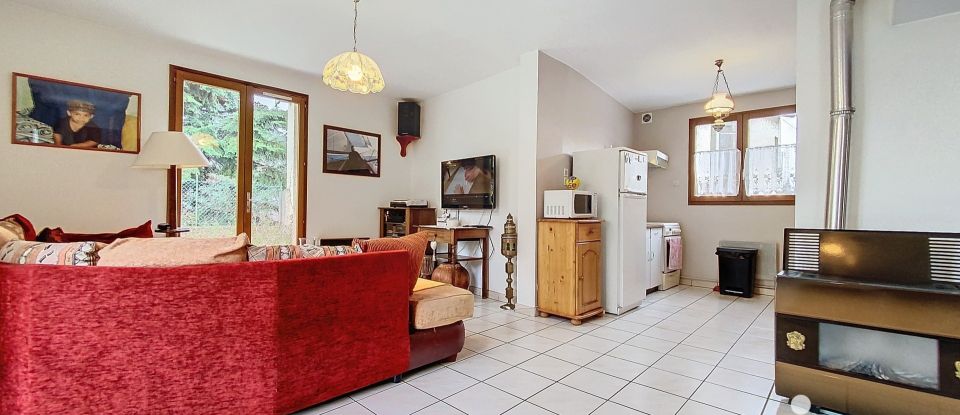 Maison de village 5 pièces de 89 m² à Saint-Genis-les-Ollières (69290)