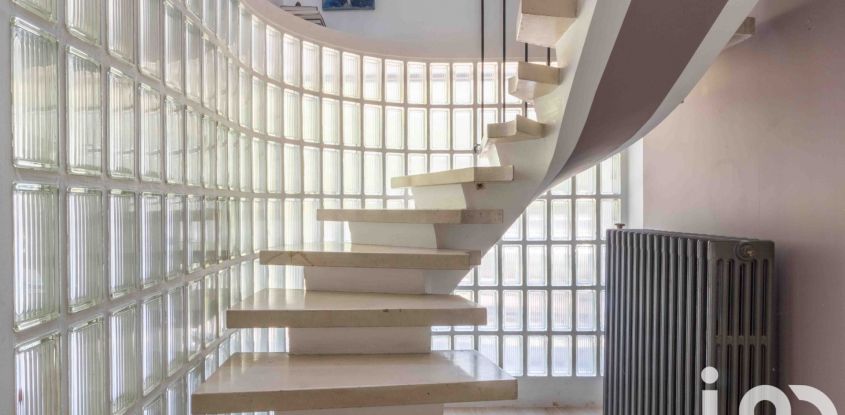 Maison d’architecte 10 pièces de 266 m² à Villennes-sur-Seine (78670)