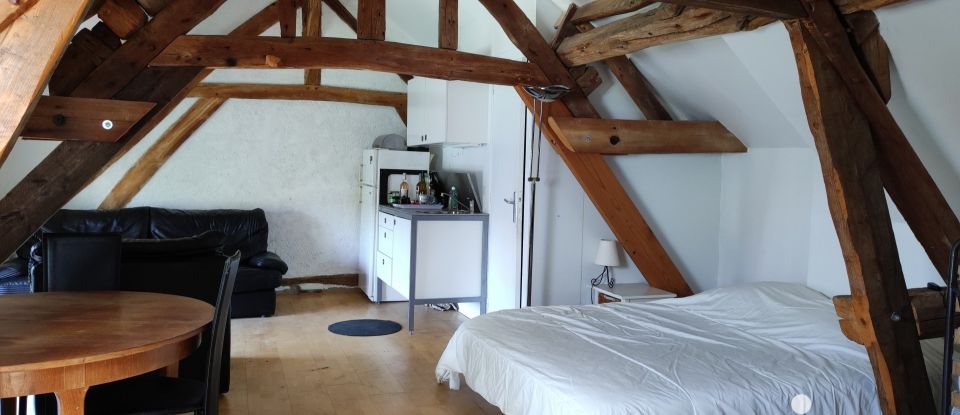 House 7 rooms of 167 m² in Cherisy (28500)