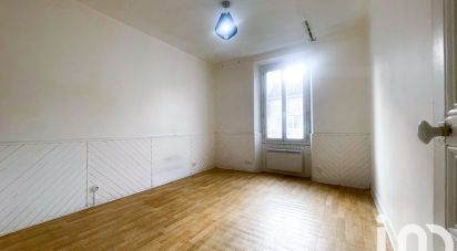 Appartement 3 pièces de 49 m² à Montereau-Fault-Yonne (77130)