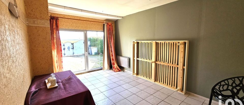 House 7 rooms of 146 m² in Lorrez-le-Bocage-Préaux (77710)