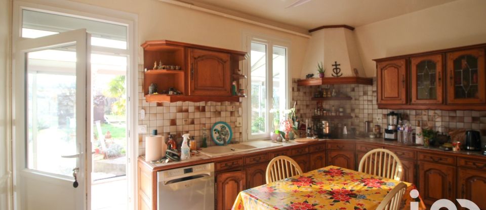 Maison traditionnelle 5 pièces de 130 m² à Bonny-sur-Loire (45420)