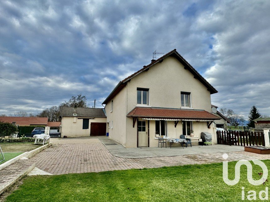 Maison de campagne 6 pièces de 140 m² à Dolomieu (38110)