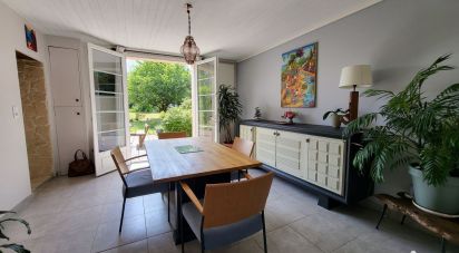 House 5 rooms of 130 m² in Rives de l'Yon (85310)