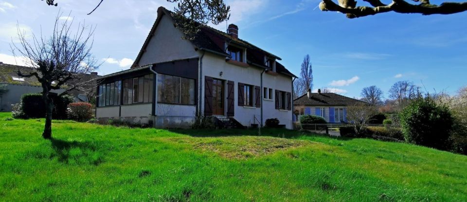 House 7 rooms of 158 m² in Saint-Gaultier (36800)