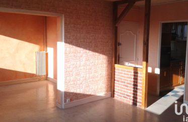 Apartment 4 rooms of 77 m² in Châlons-en-Champagne (51000)
