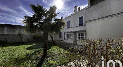 Maison traditionnelle 9 pièces de 207 m² à Mantes-la-Jolie (78200)
