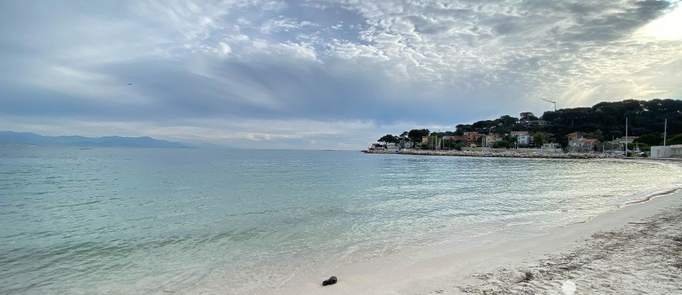 Apartment 4 rooms of 78 m² in Antibes (06160)