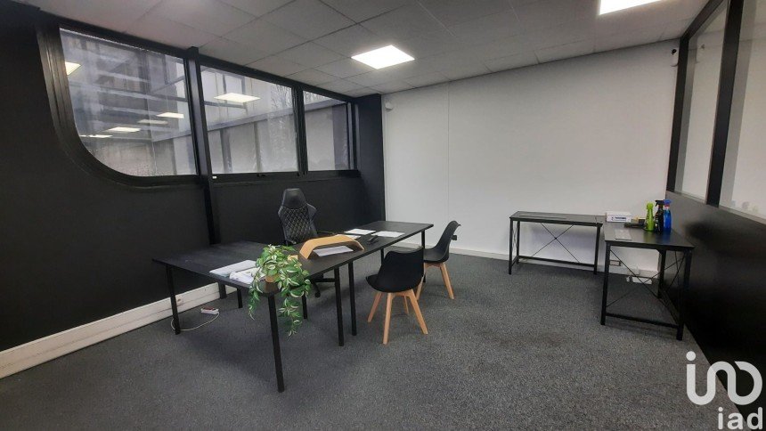Offices of 60 m² in Villebon-sur-Yvette (91140)