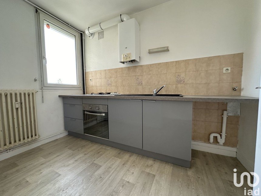 Appartement 2 pièces de 51 m² à Châteaudun (28200)