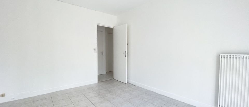 Apartment 2 rooms of 63 m² in Melun (77000)