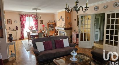 Maison traditionnelle 3 pièces de 126 m² à Saint-Pey-de-Castets (33350)