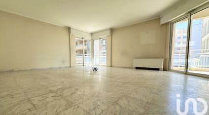Appartement 3 pièces de 93 m² à Saint-Raphaël (83700)