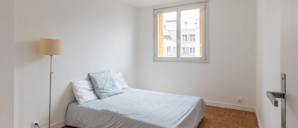 Appartement 3 pièces de 56 m² à Paris (75017)
