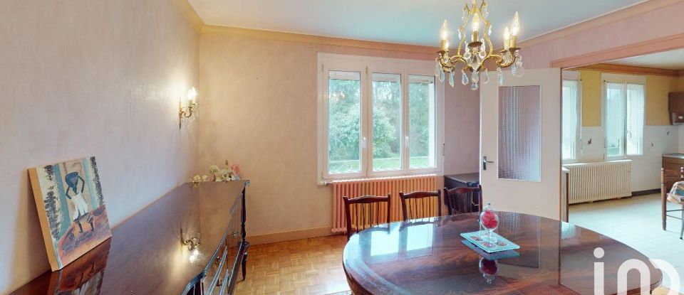 House 7 rooms of 120 m² in Carhaix-Plouguer (29270)