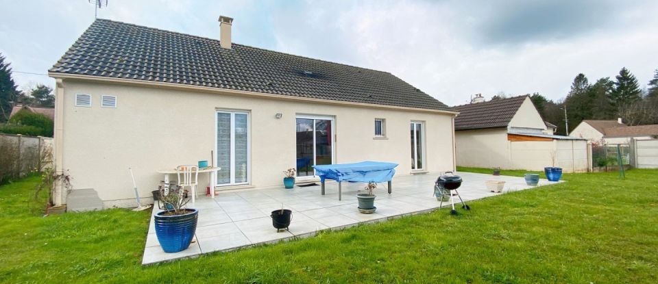 House 5 rooms of 93 m² in Chilleurs-aux-Bois (45170)