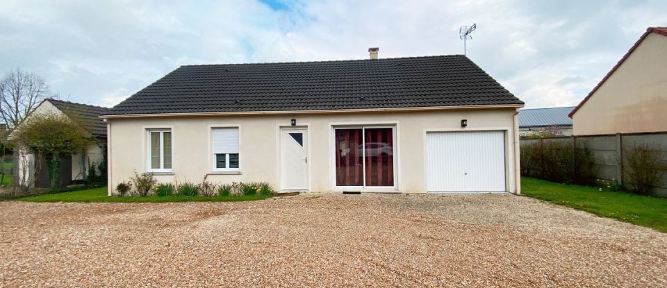 House 5 rooms of 93 m² in Chilleurs-aux-Bois (45170)