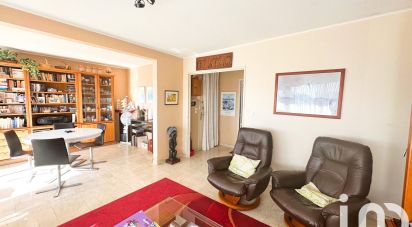 Appartement 3 pièces de 77 m² à Fréjus (83600)