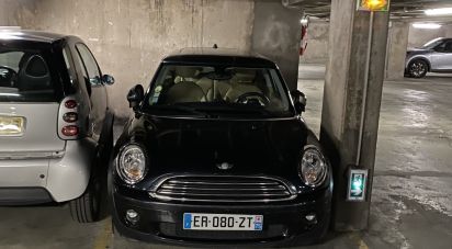Parking/garage/box de 8 m² à Paris (75015)