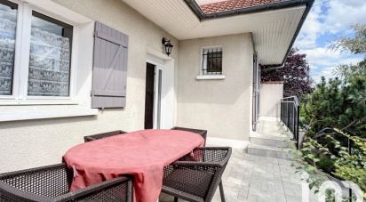 Maison traditionnelle 7 pièces de 130 m² à Morangis (91420)