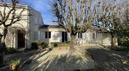 House 6 rooms of 125 m² in Pons (17800)