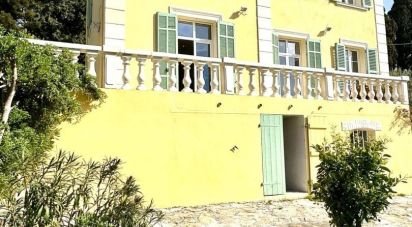 Maison 6 pièces de 154 m² à La Seyne-sur-Mer (83500)
