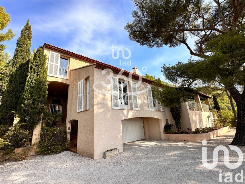 Maison d’architecte 7 pièces de 241 m² à Toulon (83200)