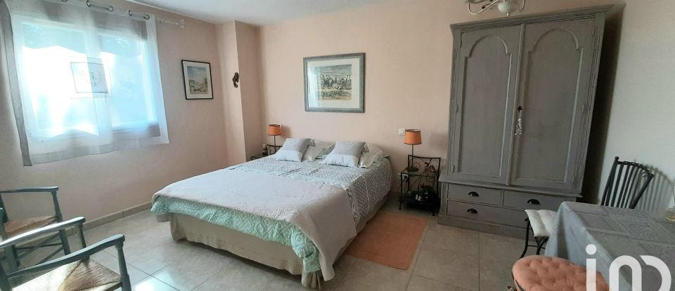 Maison traditionnelle 5 pièces de 146 m² à L'Isle-sur-la-Sorgue (84800)