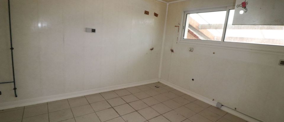 House 4 rooms of 250 m² in Rives de l'Yon (85310)