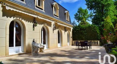 Mansion 8 rooms of 248 m² in Saint-Fargeau-Ponthierry (77310)