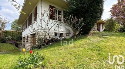 Traditional house 10 rooms of 220 m² in Orsay (91400)