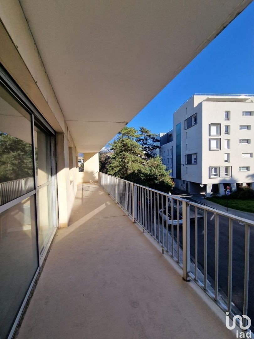 Apartment 3 rooms of 95 m² in Grenoble (38100)