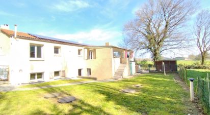House 6 rooms of 199 m² in Saint-Martin-des-Noyers (85140)