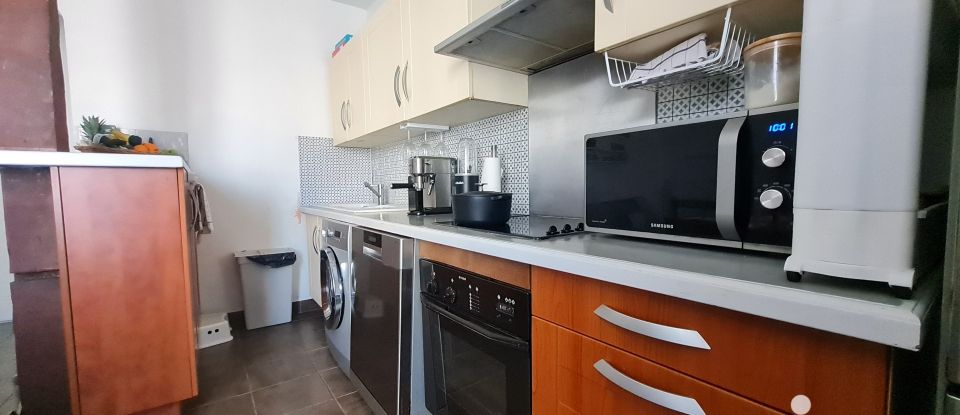 Appartement 3 pièces de 45 m² à Corbeil-Essonnes (91100)
